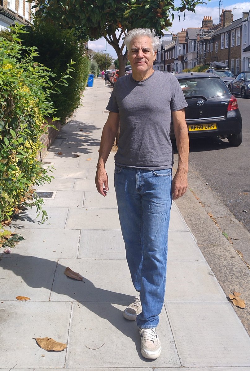 LewisSchaffer's tweet photo. On my way to the eye and hearing clinic (Specsavers) for a check up. 77.2kg on a meat-mainly diet. https://t.co/YC3GuqtGR3