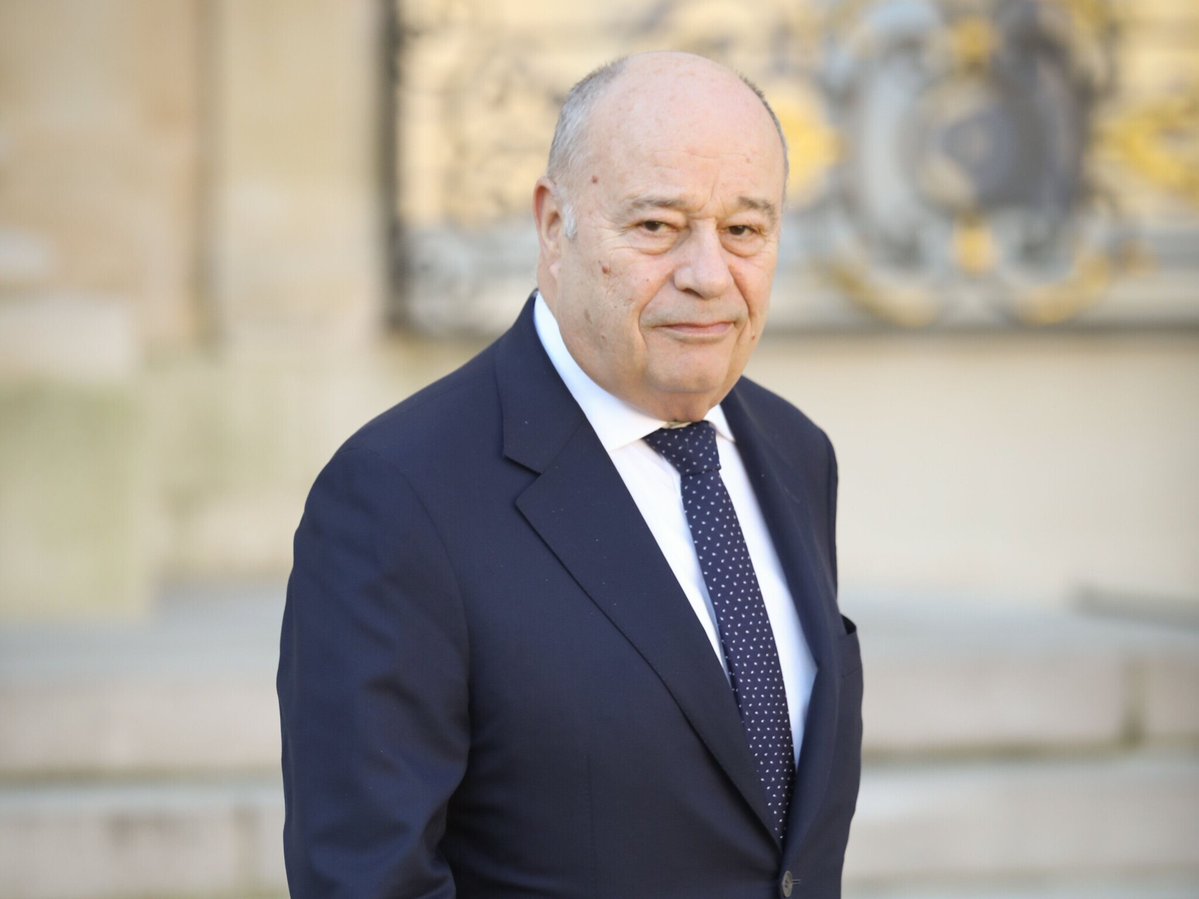 le_Parisien's tweet photo. « Un coup de poing sur la poitrine » : l’ancien ministre Jean-Michel Baylet porte plainte pour agression
➡️ https://t.co/mWaEE7dTVx https://t.co/6DnMfU65Db