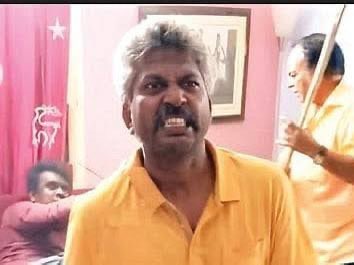 MaridhasAnswers's tweet photo. இப்போ என்ன சொல்லிடங்கனு இவ்வளவு கோபம். அதுவும் ரவுடி போல சட்டமன்றத்தில் மரிய வில்சன் பேச்சு கேட்டு கொண்டு எப்படி திமுக அமைதியா இருக்கு ? பொறுமை அமைதி அன்பு கிறிஸ்தவம் எனக்கு சொல்லி கொடுத்தது என இவர் சொல்லும் போது பொறுமை இல்லாமல் “அப்படி தான் பேசுவேன்” என திமிராக பதில் கூறுகிறார்.. அதில் கடைசியா மைக் தட்டி விட்டு உட்காரும் போதும் ரவுடி போல தான் நடந்து கொள்கிறார். இதில் எனக்கு ஆங்கிலம் தான் பழக்கம் அப்படி தான் பேசுவேன் என திமிர் பதில் வேறு.. 

ஆனால் திமுக எந்த எதிர்ப்பும் காட்டாமல்- ஒரு படி மேலே போய் ஏவ வேலு தம்பி ரெம்ப நாளா தெரியும் என கூல் செய்வது வெக்கக்கேடு..

அமைச்சர் மரிய வில்சன் நடந்து கொண்ட விதம் கண்டிக்கதக்கது..  

ஆமா இந்த ஆளு அன்பு பொறுமை தான் ஊருக்கு தெரியுமே.. பிறருக்கு கிறிஸ்தவ பைபிள் பாடம் எடுக்கிறார்..