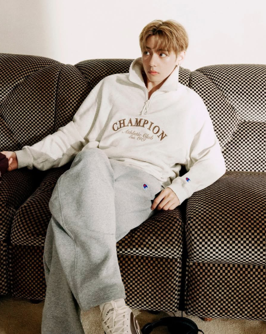 AboutMusicYT's tweet photo. Taehyung becomes the new Global Brand Ambassador for Champion. https://t.co/L4f6xLDdi8