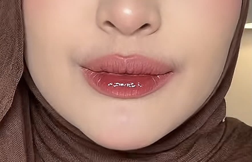 randrayja's tweet photo. Siapa sih ini yang bocorin ombre Wardah Staylock+Glasting 🫵🏻😭 https://t.co/tlCveLSz90