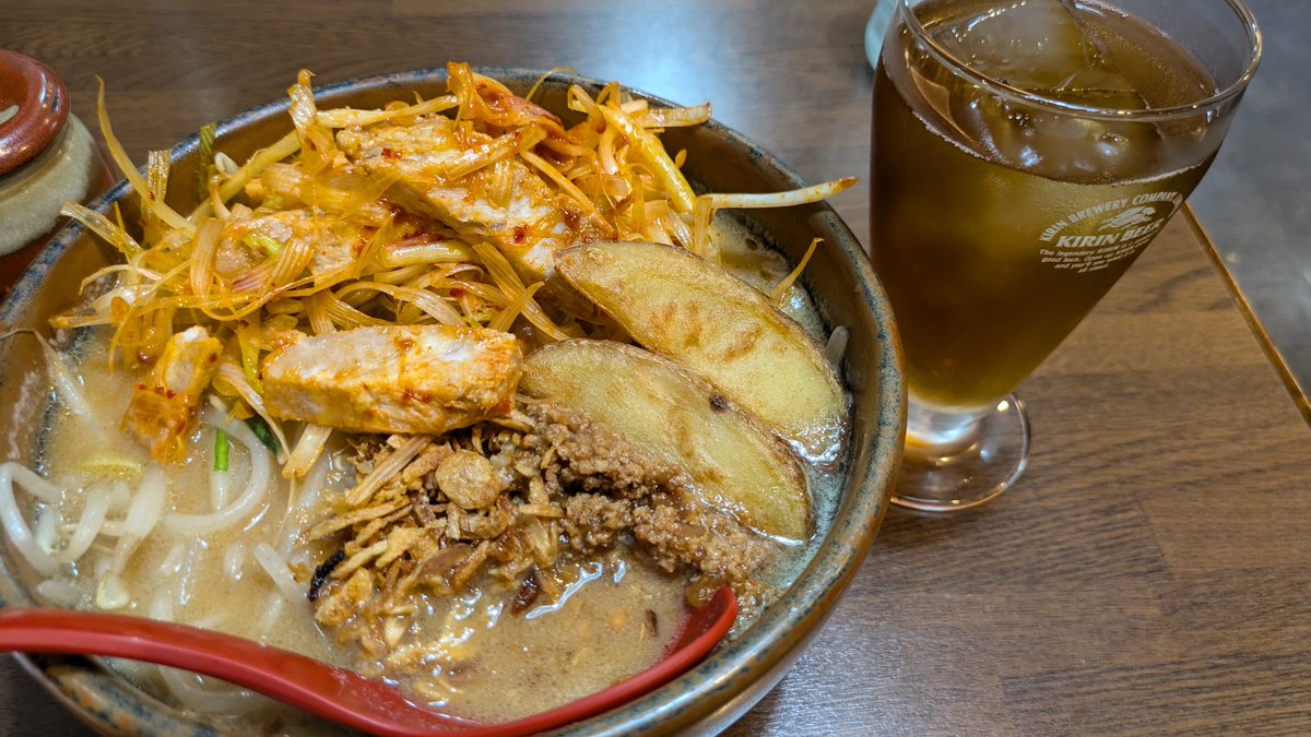 hfs_ebi_'s tweet photo. 一日お疲れ様でした！

元気に歩けて探索できて、飯食えるの最高☺ https://t.co/CBm7ZOMfL5