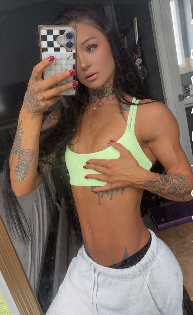 therealmspetty's tweet photo. 🚨 LAST SPOT 🚨
My 40% off promo is basically SOLD OUT 😈🖤
19 claimed. 1 left.
Once it’s gone, it’s GONE 👀
Link in bio 🖤 https://t.co/w4bVIPFxC8