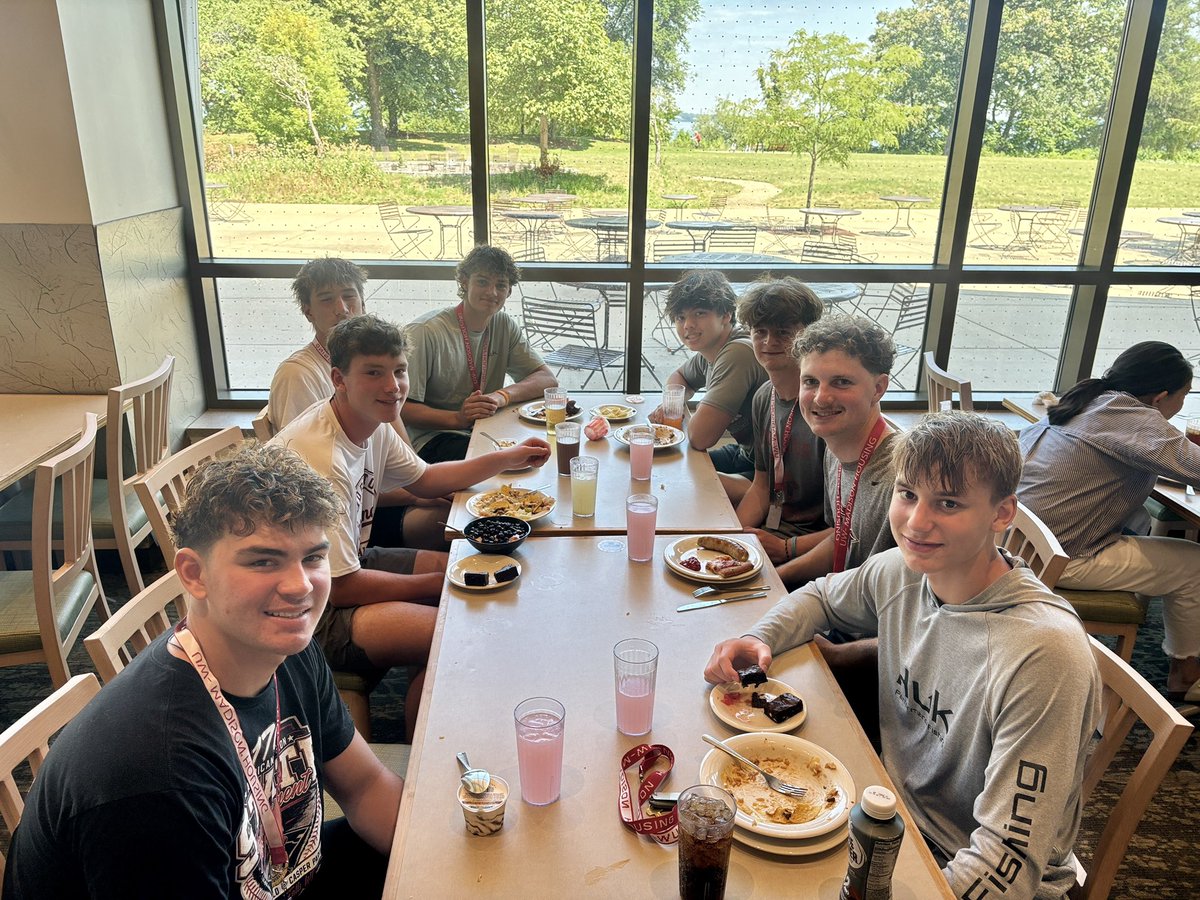 middletonhsfb's tweet photo. 📸 Photo Drop: Part 2️⃣

More from Middleton Football at UW Super Camp 🏈

Compete. Learn. Improve. Repeat. The work continues as we get closer to kickoff. 🔴⚪️

#MiddletonFootball #FlyTogether #DefendTheNest #UW https://t.co/SWKb3u2utf