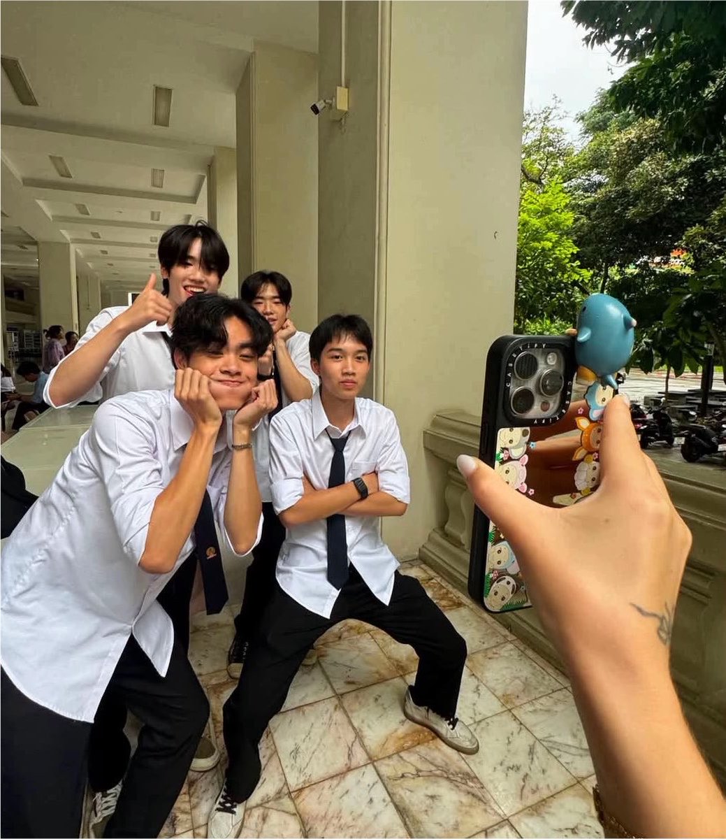 jjaoseenml's tweet photo. พิกัดลับปทุมวัน #.ข้างในใครจารุ้ว #.จุฬาเฮิร์บ #.ฝันร้ายเจอผีฝันดีเจอผม https://t.co/nF5Hcg0wUU