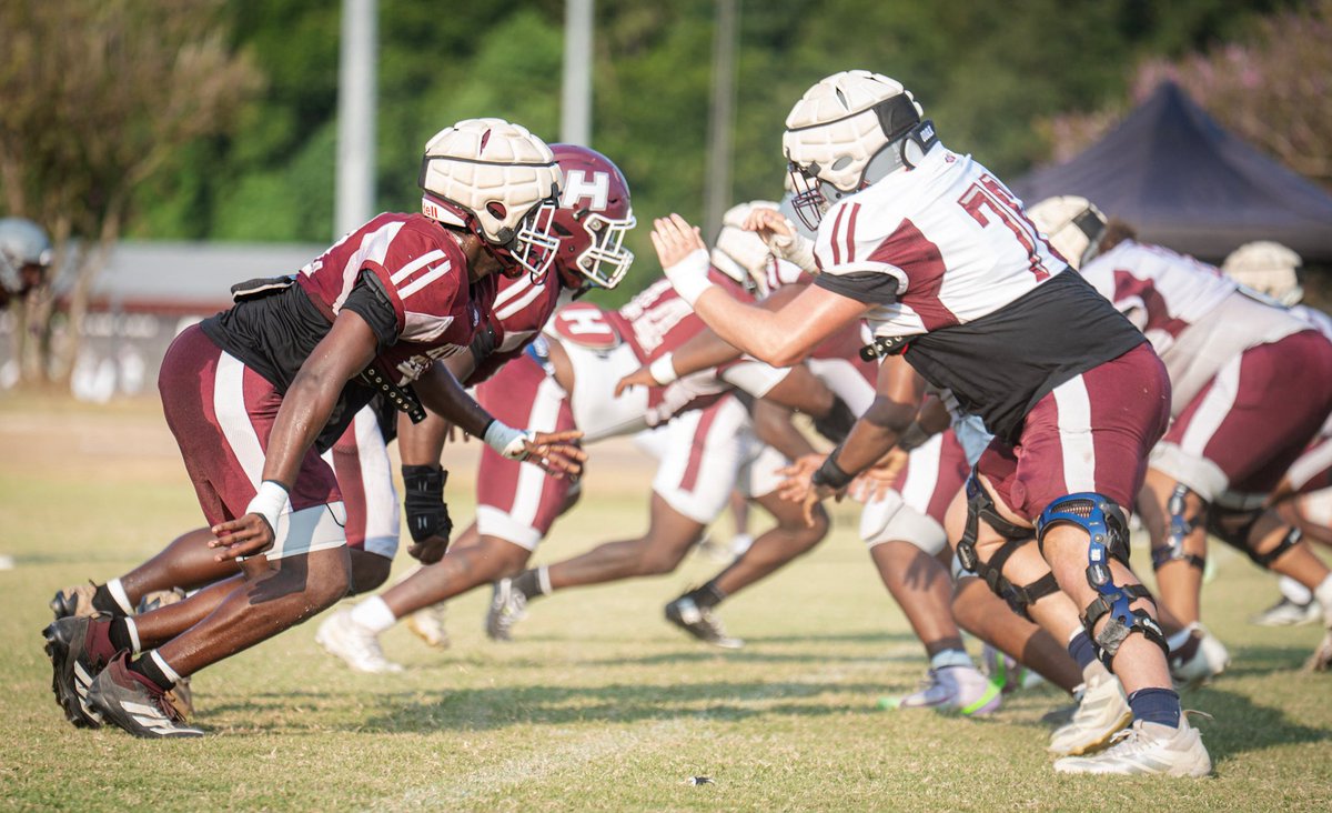 HindsCC_FB's tweet photo. Fall Camp ‘26 ✅🦅🔥 #WhoHotterThanHinds https://t.co/bRJXavT7dx
