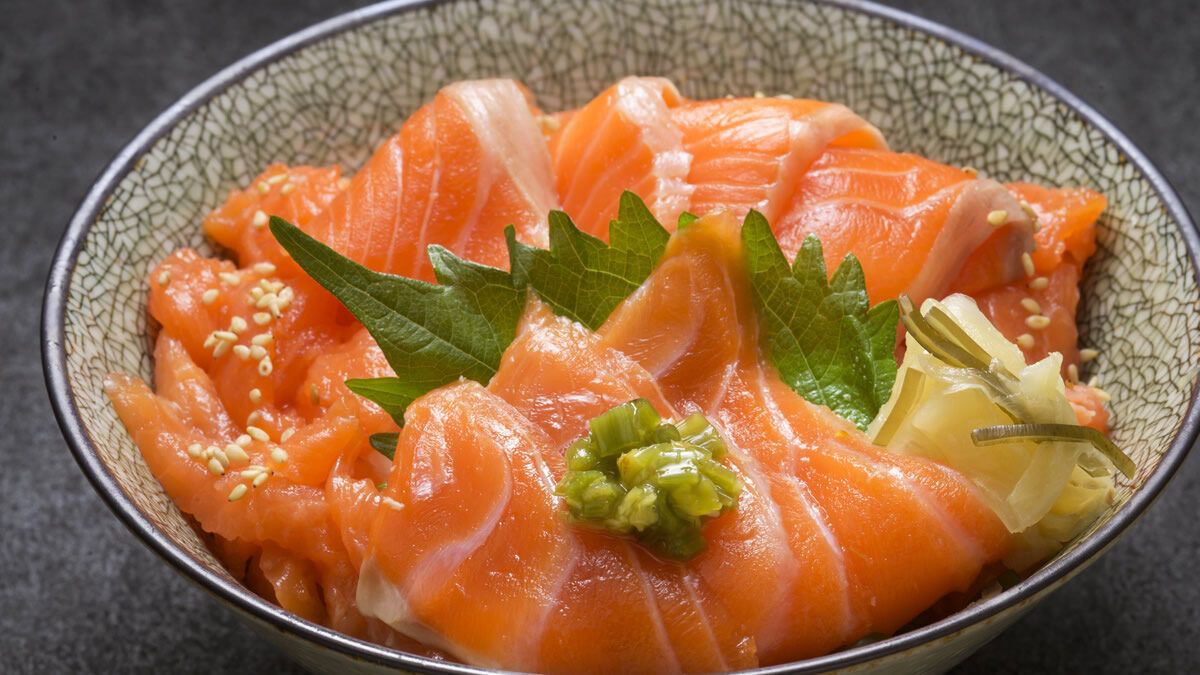 event_checker's tweet photo. 青森グルメが東京に大集合

「んめぇ青森フェス」初開催🎊 

貝焼き味噌
青森のっけ丼
味噌カレー牛乳ラーメン
新鮮な海の幸まで✨

青森の"んめぇ"が楽しめる3日間！

📅 9/18(金)-20(日)
📍 日比谷公園
💰 入場無料

🍖「肉祭」も同時開催

→ https://t.co/YPvDdcRbI7 https://t.co/PcYfI2ZyOC