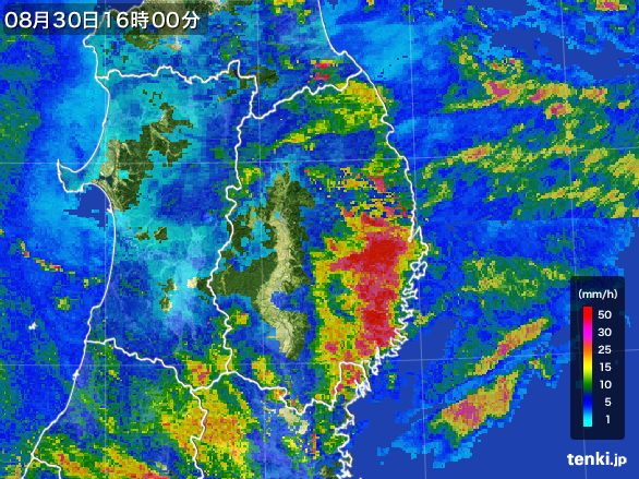 skyparknet's tweet photo. 2016年8月30日
台風10号襲来時の雨雲レーダー
北上高地（北上山地）に阻まれて
西の内陸は曇りや雨量が多くなく…
今回15号…内陸で曇り予報の出て
いるサイトはその傾向を汲んだ
ものか…？いずれにせよ、油断せず
気象情報・交通情報に留意を
https://t.co/NCCRgRjcvo https://t.co/b9GlIrN3Mb