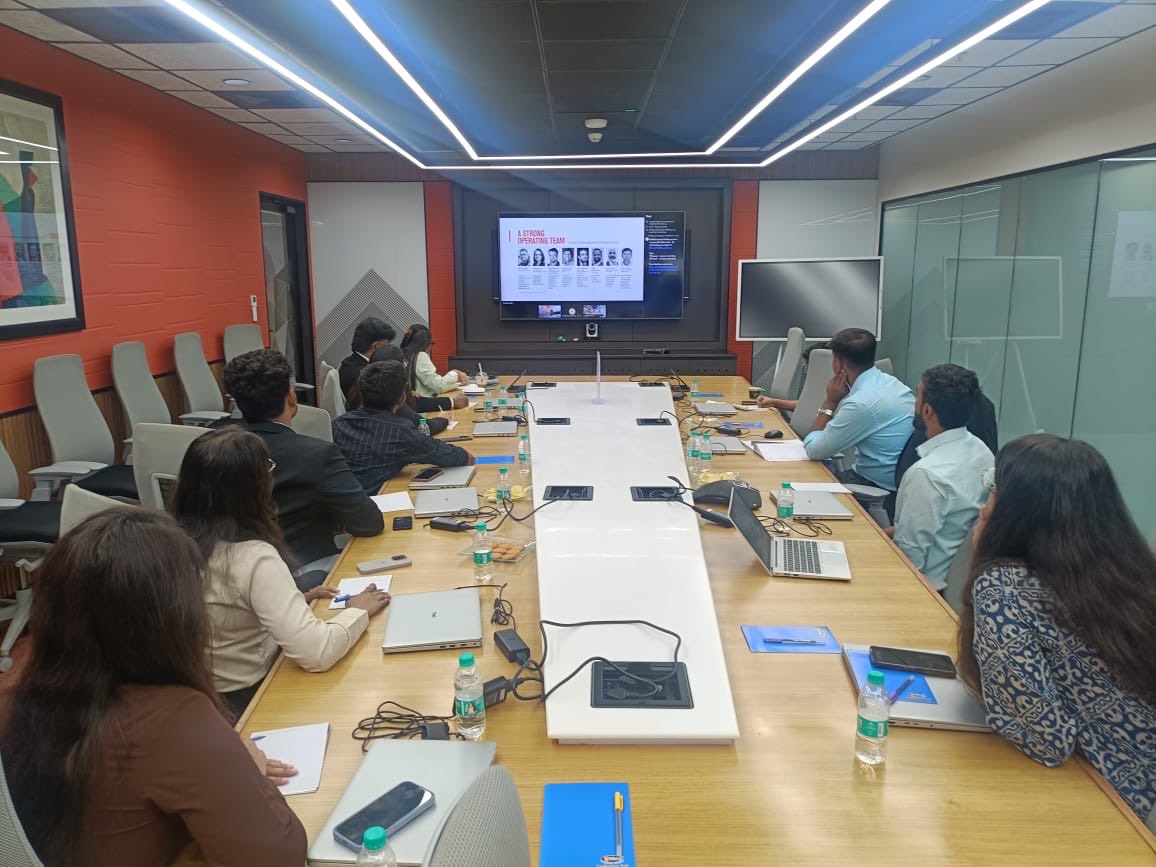 Network18Group's tweet photo. 🌟 51 fresh minds. 2 powerful programs. 1 shared vision for the future of media.

We're excited to welcome our newest cohort through NextGen Young Leaders Program (NYLP) and Aarambh!

✅ 60% women representation
✅ Spanning Business, Editorial, Technology & Product
✅ Talent sourced from campuses nationwide

This is how Network18 is investing in the leaders who'll shape tomorrow's media landscape.

#Network18 #NYLP #Aarambh #CampusToCorporate #FutureReady