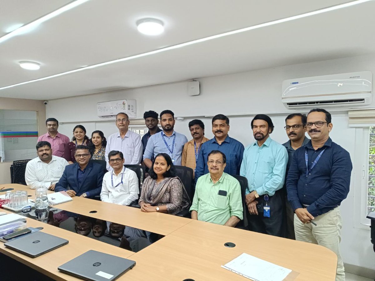 NCDCrotvm's tweet photo. 🤝 Strengthening Cooperatives | NCDC
Shri Surendra Kumar Suman, RD, NCDC, Trivandrum, handed over the sanction letter for a ₹250 crore Working Capital Loan to Malankara Multi-State Co-operative Credit Society Ltd.

NCDC is committed to cooperative development. https://t.co/YLNJzb5Qdt