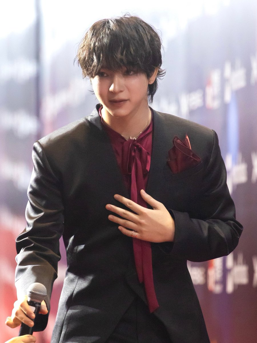 pukkabarcode's tweet photo. มึง พ่อเอก ให้ พี่หัส กับ กุได้
กูเจอ คนหล่อของกุ ใน งาน 
Weibo แล้ว ไทย เมกัน จีน
หล่อเกินต้านว่ะ https://t.co/twnBgjpdJf