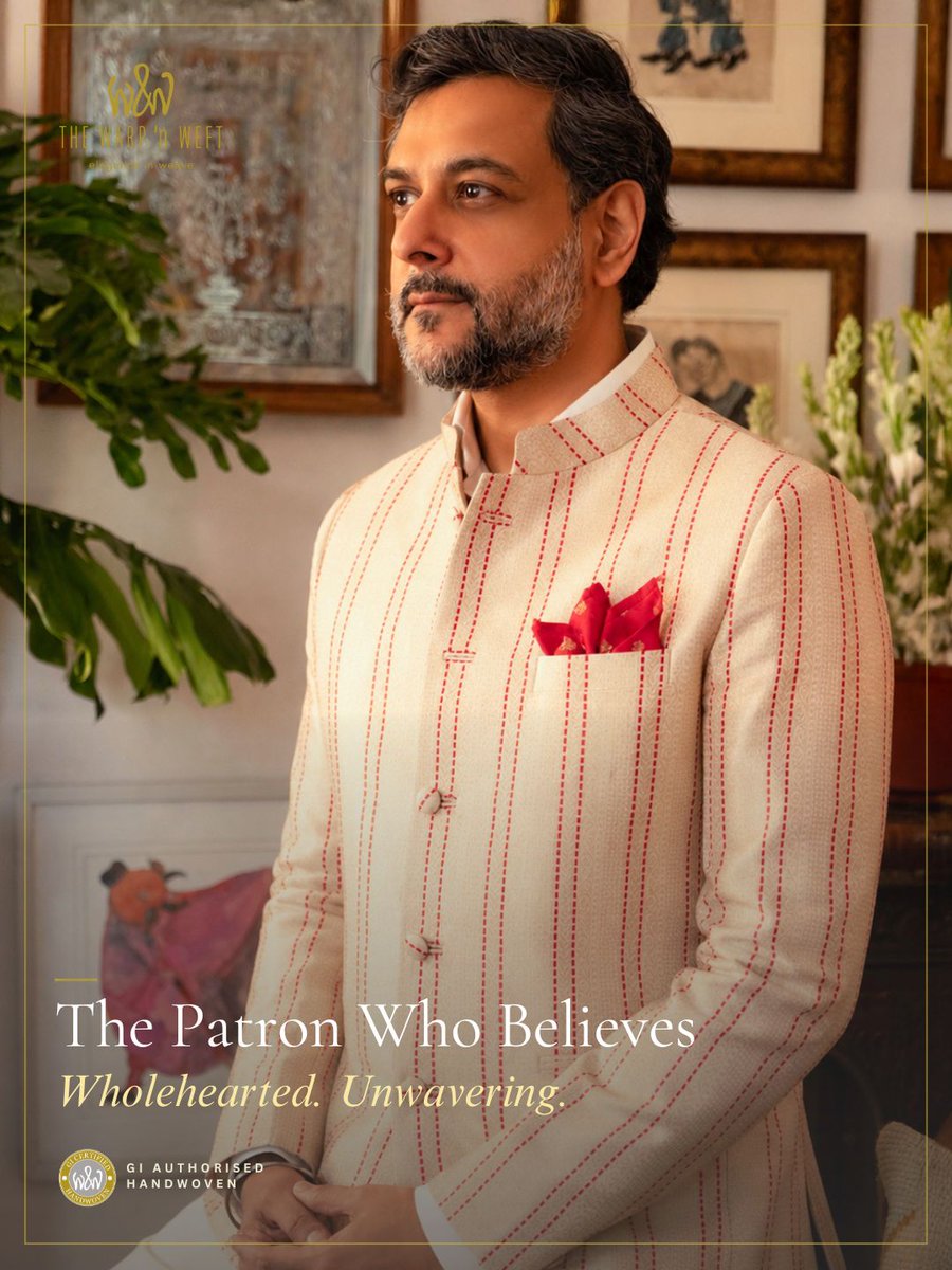 thewarpnweft's tweet photo. Patron of slow luxury and living heirlooms Gaurav Bhatia in his discernment with #Banarasi #handlooms #Nationalhandloomday @SagrikaDinkar @TexMinIndia @dchandlooms01 @narendramodi https://t.co/bIgViIGmxe