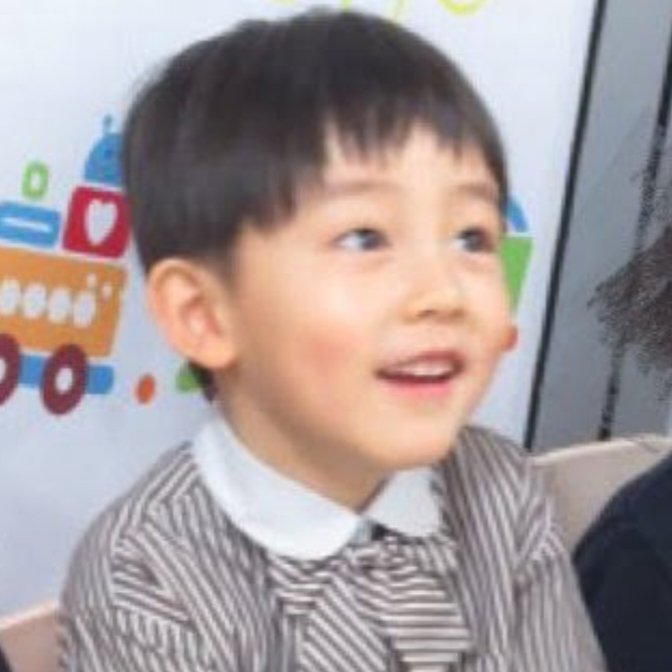 xxeoje's tweet photo. cara senyumnya masii samaa ihh dimplenya keliatan 🥺🤏🏻 https://t.co/ouXIDCYoJ8