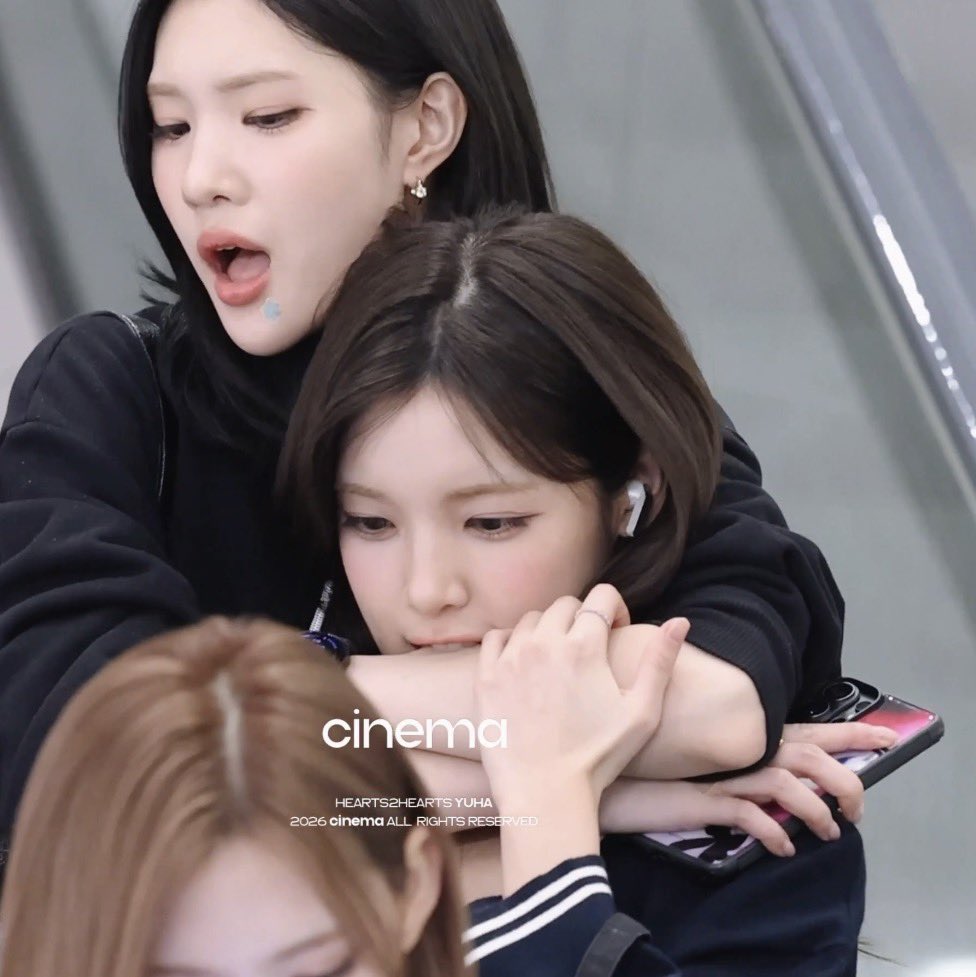 37yuh's tweet photo. 토끼이빨 욘나 기여움 
콰아아악 https://t.co/0XA47yZoW0
