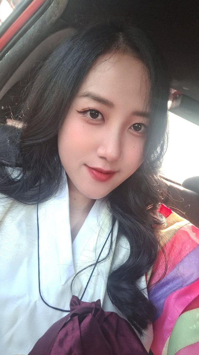evengelicn's tweet photo. 공주님 🌷 https://t.co/fsC3Iv1TY5