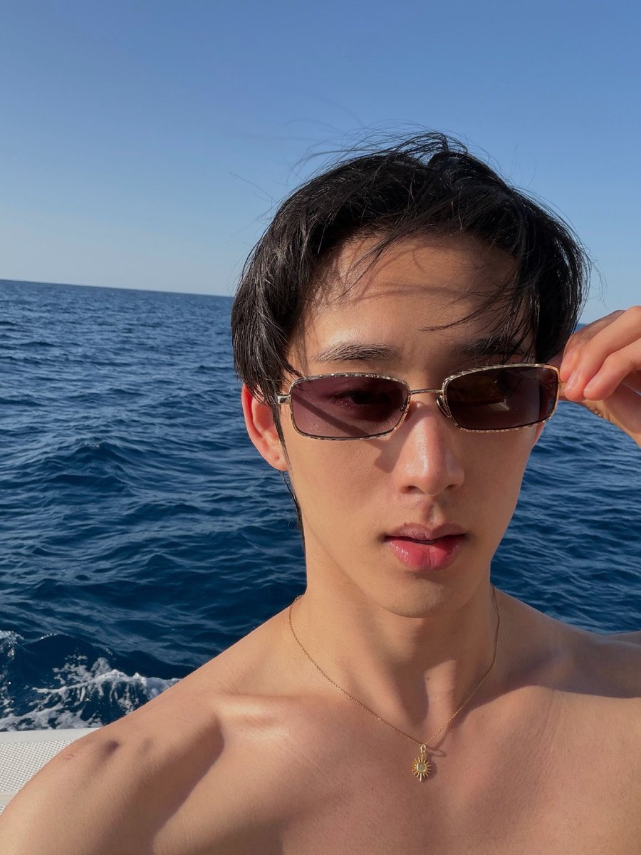 harxeuphoria's tweet photo. EST INSTAGRAM UPDATE IN SPAIN! 🥵🖤

🦈: island hours 🌊☀️

꒰ #est_rvp ꒱ https://t.co/NfpVavPfCu