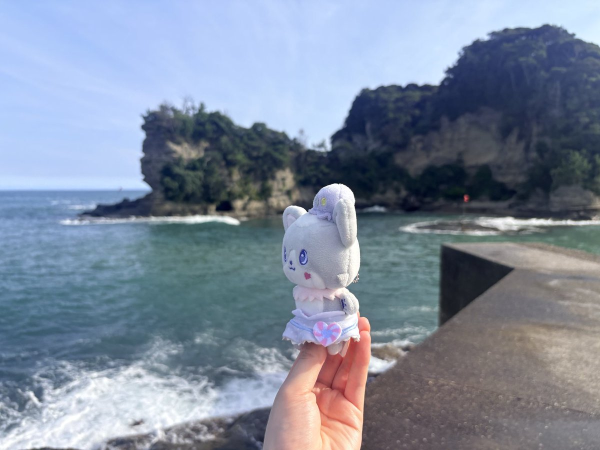 OHABONOYA___'s tweet photo. 【✨🐋🌊レムのままで😴🩵✨】
MV聖地巡礼行ってきたよ〜❕
夏休み真っ只中、ガン晴れで楽しかった😸🩵
夢、希望、笑顔、❓ガチャもあったよ🎶
#BONBON. #鶴房汐恩 #レムのままで https://t.co/oMaARAJXfc