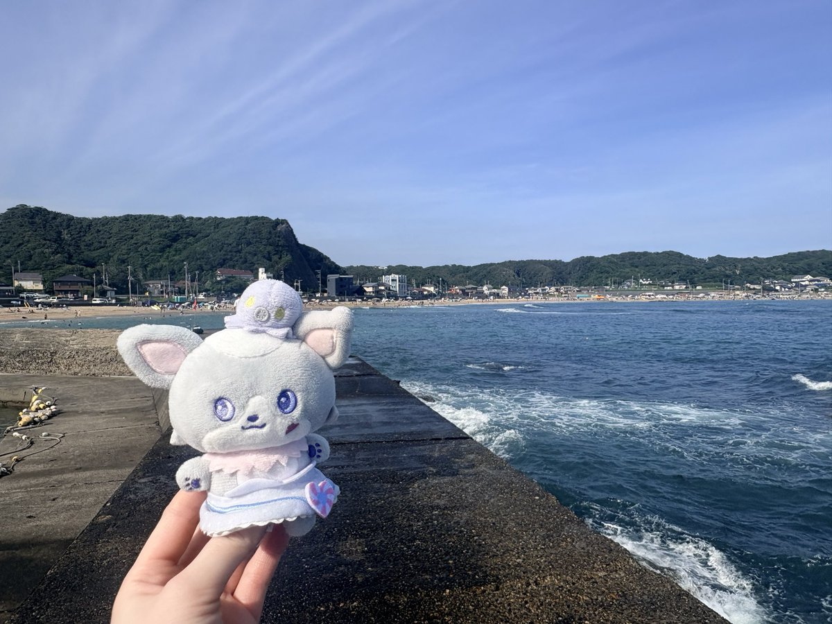 OHABONOYA___'s tweet photo. 【✨🐋🌊レムのままで😴🩵✨】
MV聖地巡礼行ってきたよ〜❕
夏休み真っ只中、ガン晴れで楽しかった😸🩵
夢、希望、笑顔、❓ガチャもあったよ🎶
#BONBON. #鶴房汐恩 #レムのままで https://t.co/oMaARAJXfc