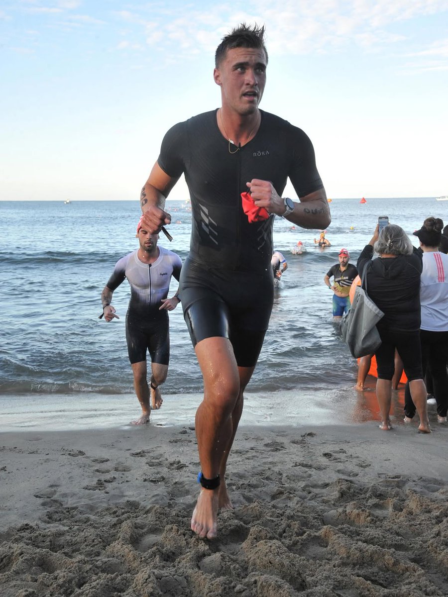 mike_behr_'s tweet photo. After 5+ years of training, 4 Ironman 70.3s, 3 marathons, 100+ half marathons, and helping 800+ people get in shape...

Here's every fitness tip I could come up with:

1. You'll get better results training 4x/week for 45 minutes than training 6x/week for 2 hours. https://t.co/fmzt1Lxp5i