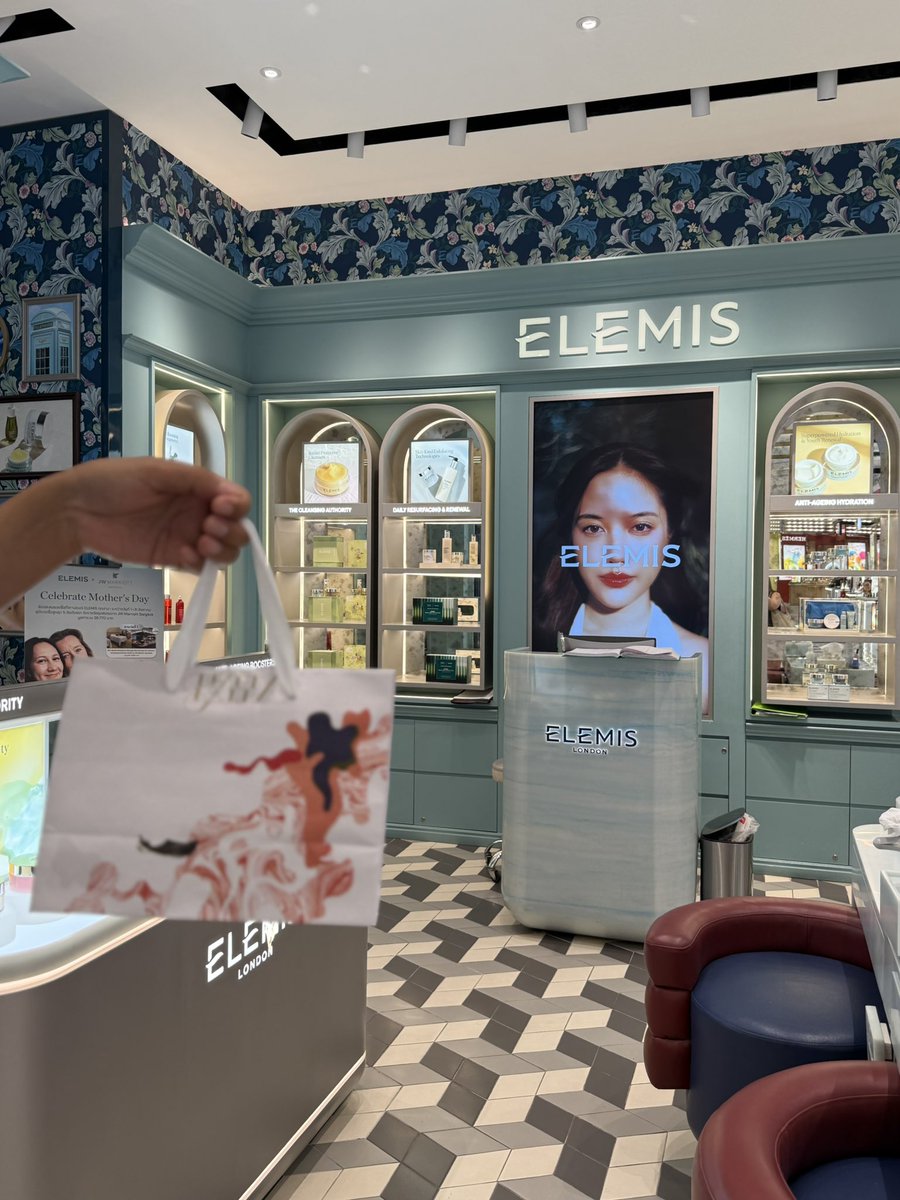 bea_bea0808's tweet photo. always support❤️ freen’s recommendations = must buy items💯

#ELEMISTHXSrchafreen
#ELEMISThailand 
#srchafreen‌ https://t.co/NcxK7XyIJ2