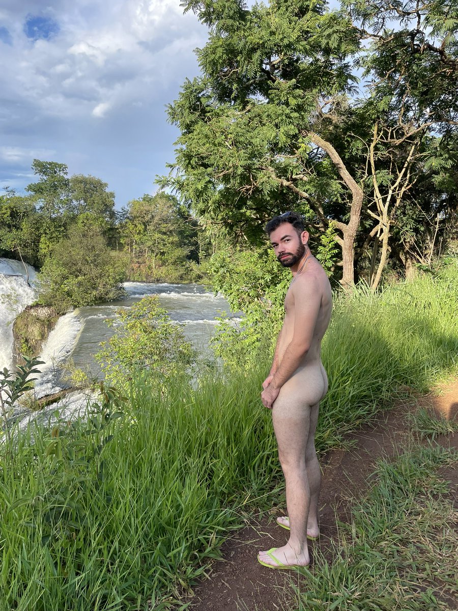 Sgl_98's tweet photo. #EXIBICIONISMOMASCULINO #exibicionismobrasil #hotboys #naturalismo https://t.co/ZqDKvz0ytr