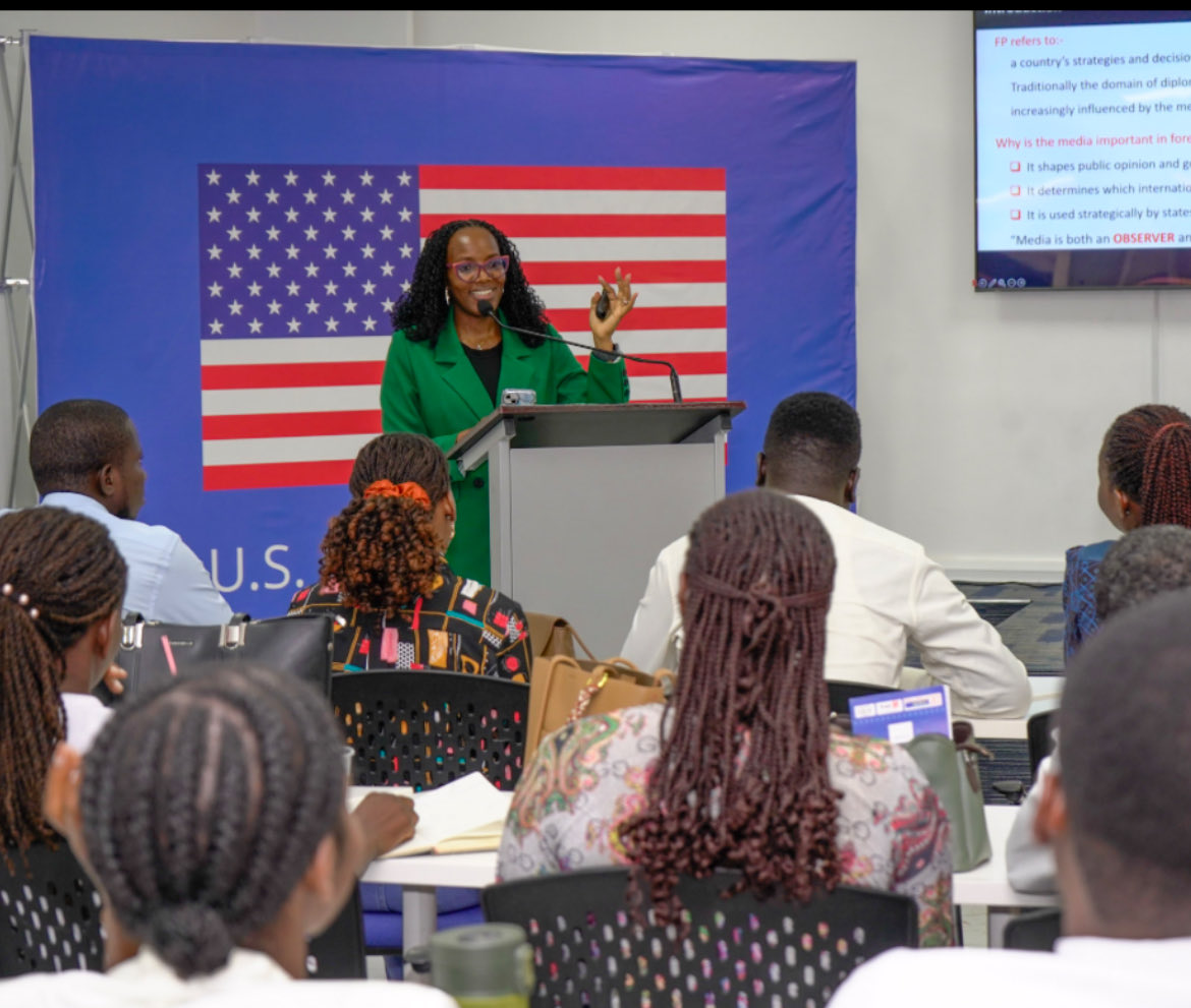 IamTheSparrow's tweet photo. Teaching Media &amp; Foreign Policy @CPSS_Ug brings me at the intersection of law, media and policy. Media doesn’t just report events. It shapes narratives, public opinion and how countries are perceived.
In the age of AI, who shapes the narrative matters. https://t.co/gmHNS2IOlL