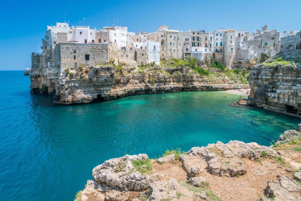 tanieloty_pl's tweet photo. 💥🤯🇮🇹 Apulia za 666 zł, w tej cenie loty + hotel ze śniadaniami ✈️🏠‼️

✅ https://t.co/GbPvmUefOj

Zostawiając 👍 lub ♥️ wspierasz moją pracę oraz zwiększasz szansę na to, że będą Ci się wyświetlały podobne wpisy dużo częściej. Dziękuję! https://t.co/QVChsAXDc0