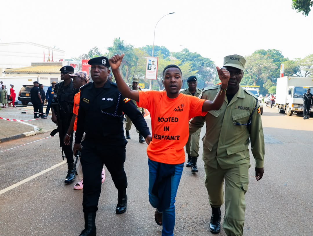 observerug's tweet photo. 5 Kyambogo, Makerere students arrested over Parliament march

Police have arrested five students from Kyambogo and Makerere universities for allegedly attempting to march to Parliament.

The students, under the umbrella group, Rooted in Resistance, were reportedly protesting against oil development and calling for an oil-free economy and an end to the expansion of oil infrastructure in Uganda.

The arrests came as the students attempted to take their protest to Parliament, where they intended to present their concerns over the country’s oil projects and their potential environmental and social impact.

📸 @brucenahabwe1