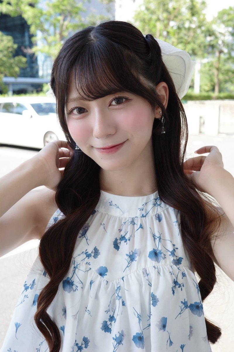 oshida_mitsuki's tweet photo. ツーショット撮影会、朝から夜までありがとうございました(;_;)♡
2部と3部の間でちょこっと髪型を変えてみたんだけど、どうかなあ😻？
明日は個別お話し会よろしくね🫶🏻 https://t.co/R36jwxLgg5