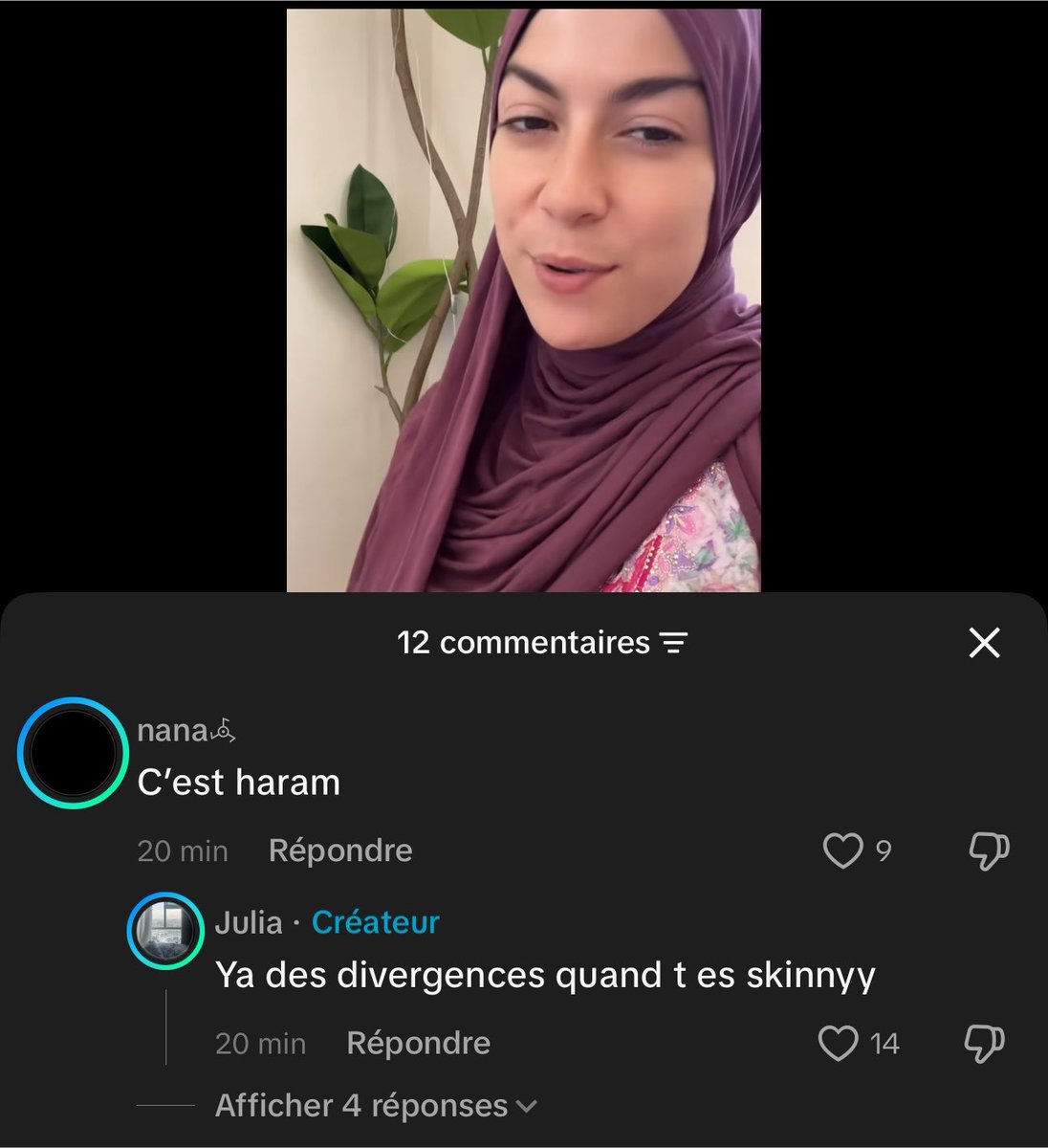 moccra_'s tweet photo. cette meuf c’est trop 😹😹 
(elle veut faire du botox / implant) https://t.co/APCXC3GwRJ