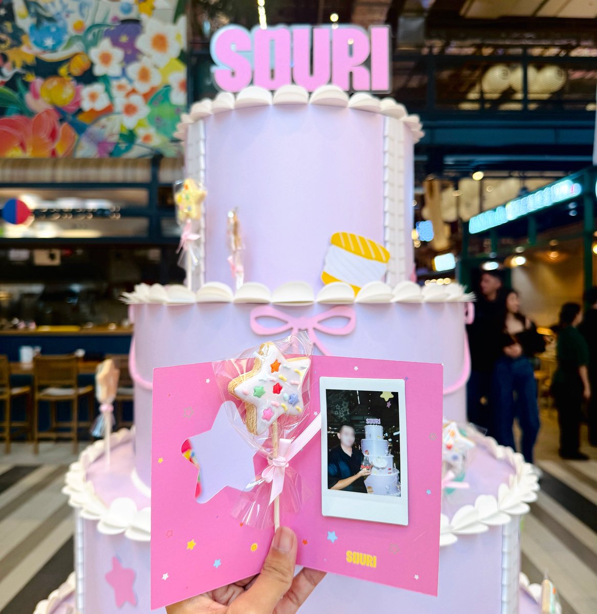 timkrubb's tweet photo. Make it one more time since today is the last day 😉💕✨ 

Note to CEO : Please make this an annual activity for all the fans.

#WinMetawin #StayLikeAStar
#SOURI6thBIRTHDAY #SOURIBKK https://t.co/eis9WzTrgq