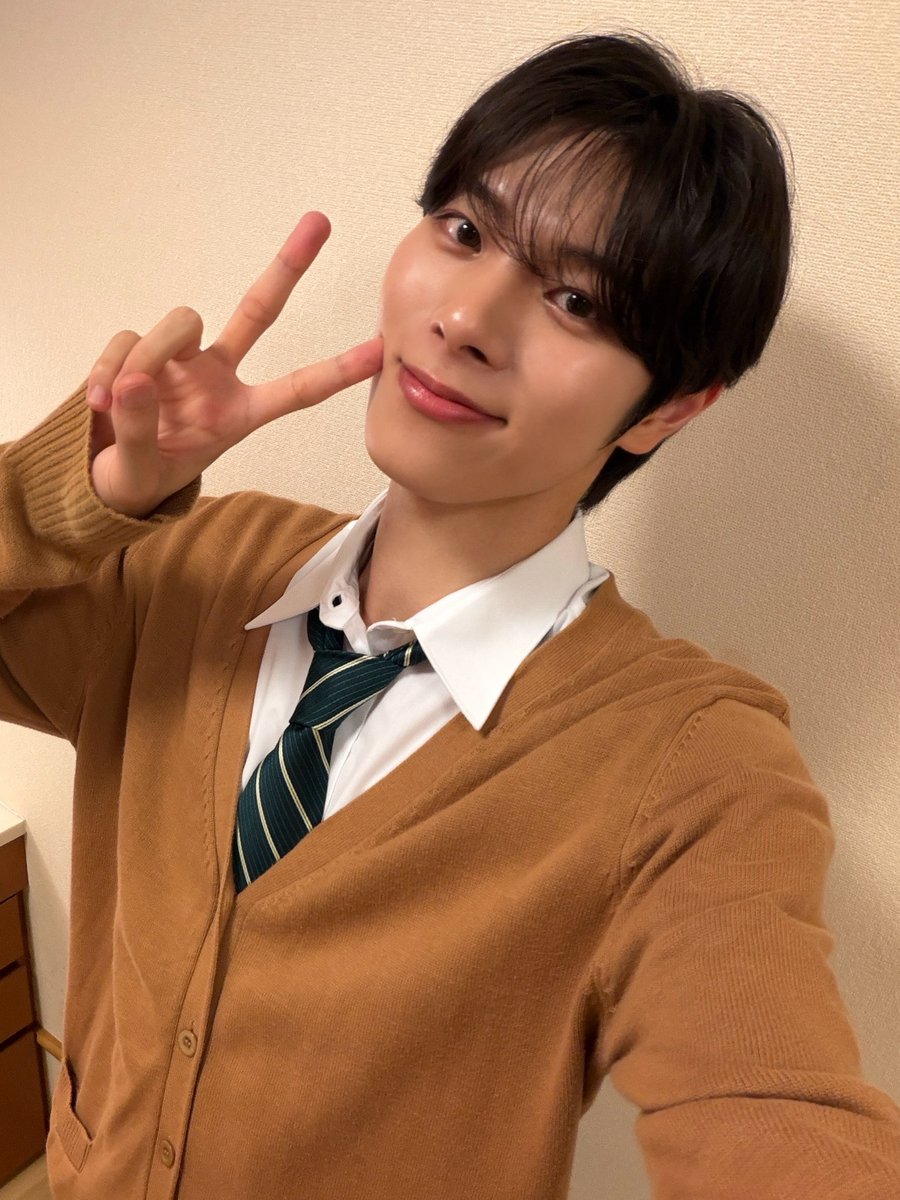official_DXTEEN's tweet photo. [#福田歩汰]
修仲同窓会楽しかったー！
そして修仲2も決定しましたー👏
またみんなに会えるの嬉しいニャン🐱
放送お楽しみにー！！

@dramal_abc
@kan_hideyoshi @genjibu_sdr @kairi_shimizu
#ドラマ修学旅行
#修学旅行で仲良くないグループに入りました
#DXTEEN #FUKUDAAYUTA https://t.co/QAwjhkEXyn