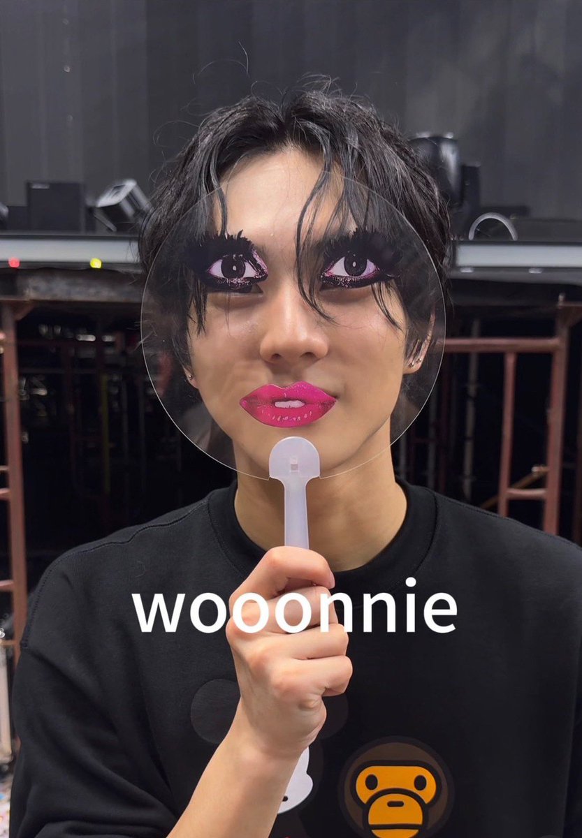 Enhagyy's tweet photo. They literally dgaf about idol image 😭😭😭 https://t.co/diruk62tJA