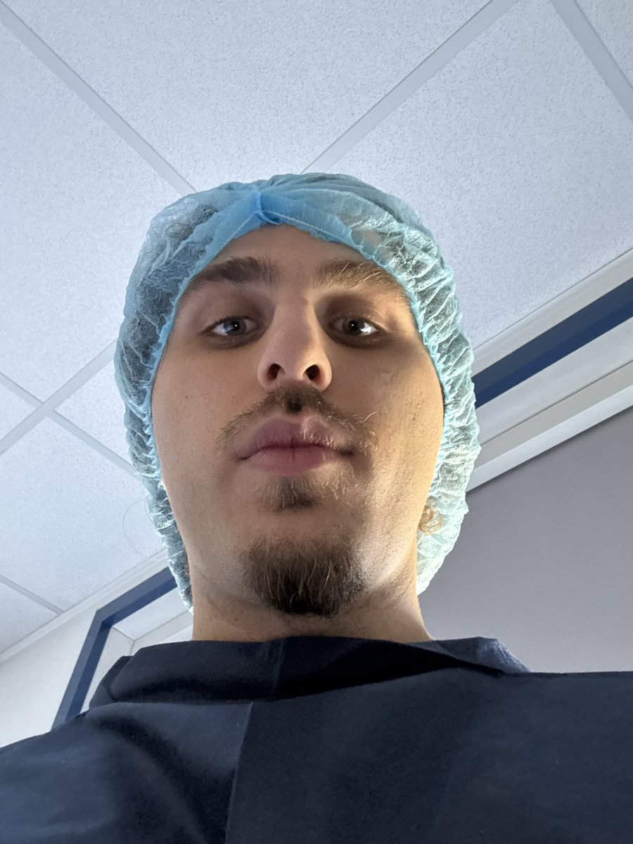 dokjvv's tweet photo. allez on spète plus tard la mecri je vais tout lui faire https://t.co/iH7EORvmkv