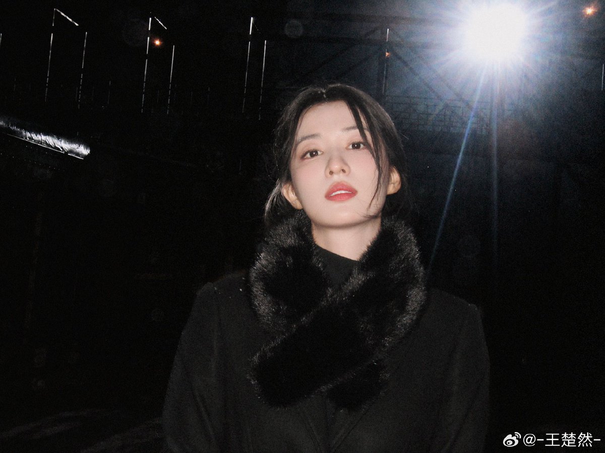 wcr_99's tweet photo. 𝟏𝟎𝟎𝟖𝟐𝟔 • Wang Churan Weibo Update. (5/5)

“I guess it’s finally time for me to say goodbye too. I’m so lucky to have had the chance to become Ren Susu, to meet all the wonderful people both on and off screen, and to have so many of you love and support Overdo.

I hope that somewhere along your own journey in life, you’ll all get to see the gentian flowers you planted with your own hands bloom.

As Ren Susu, I’m so happy I got to meet you all 💗”

#WangChuran #王楚然 #Overdo #这一秒过火