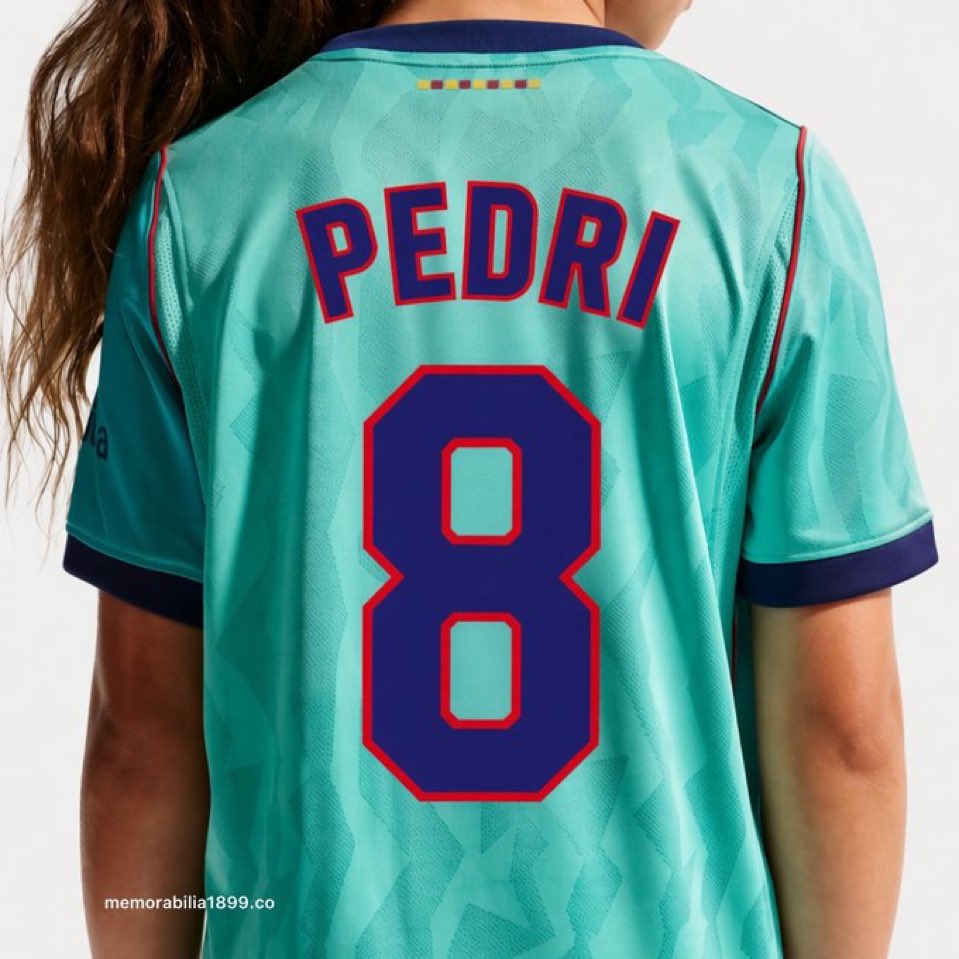 ActualiteBarca's tweet photo. La police pour le maillot numéro 3 de la saison. @memorabilia1899 https://t.co/GFg1jWIBq0