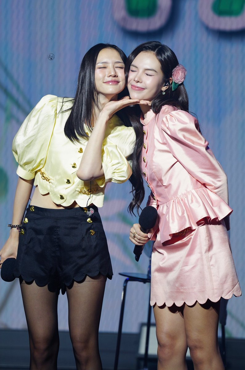 Charlene12451's tweet photo. A perfect mix of beauty and sweetness. 

1ST FM KOREA LMSY
#LMSY2026FANMEETINGINKOREA
#LMSY #ลูกหมีซอนญ่า https://t.co/vAHoGJnumP