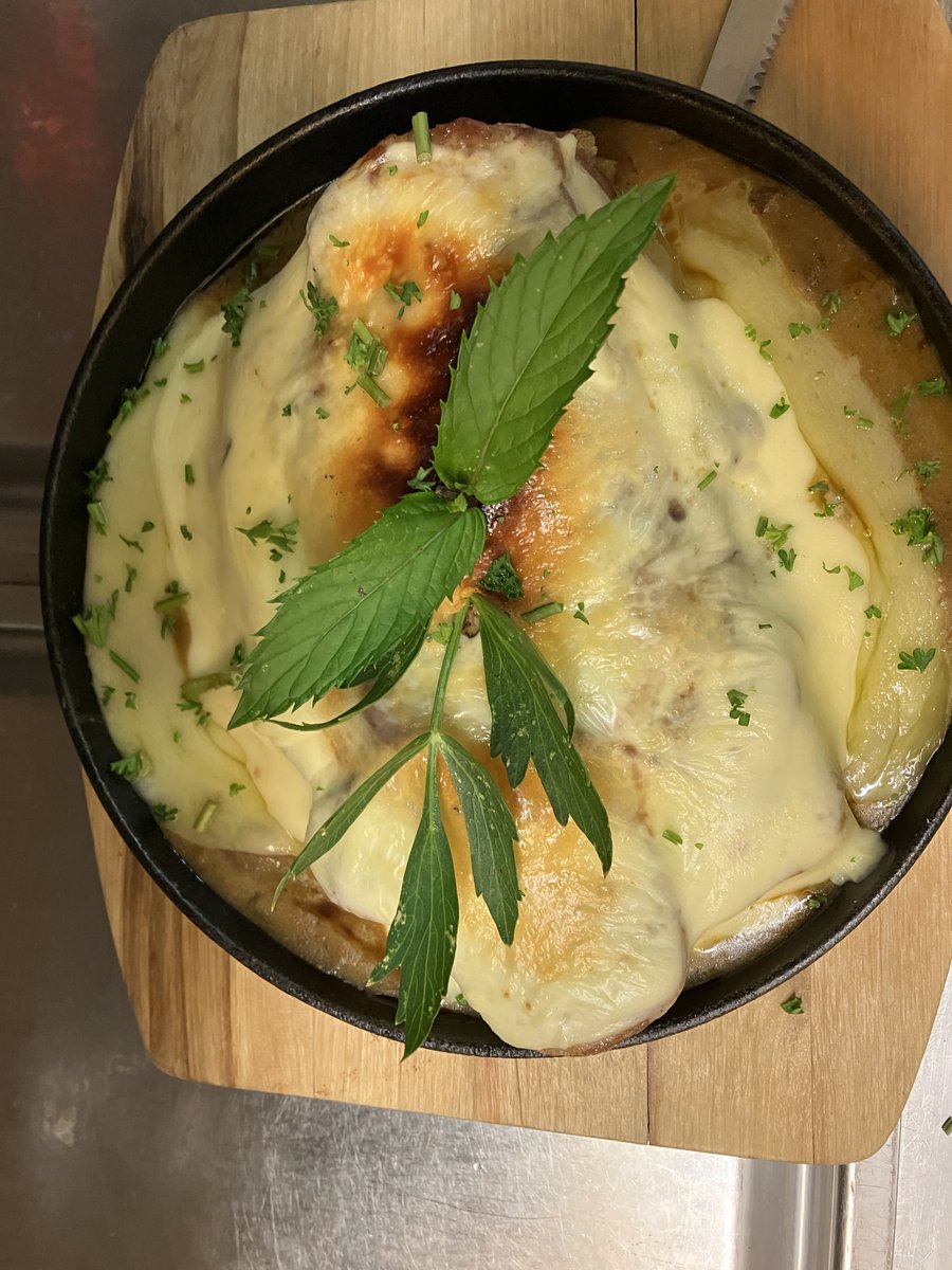 AmTiptop's tweet photo. https://t.co/ZKDZ50tvjy
Ein Abendmenü rund um den Käse https://t.co/NcOHTIlstX