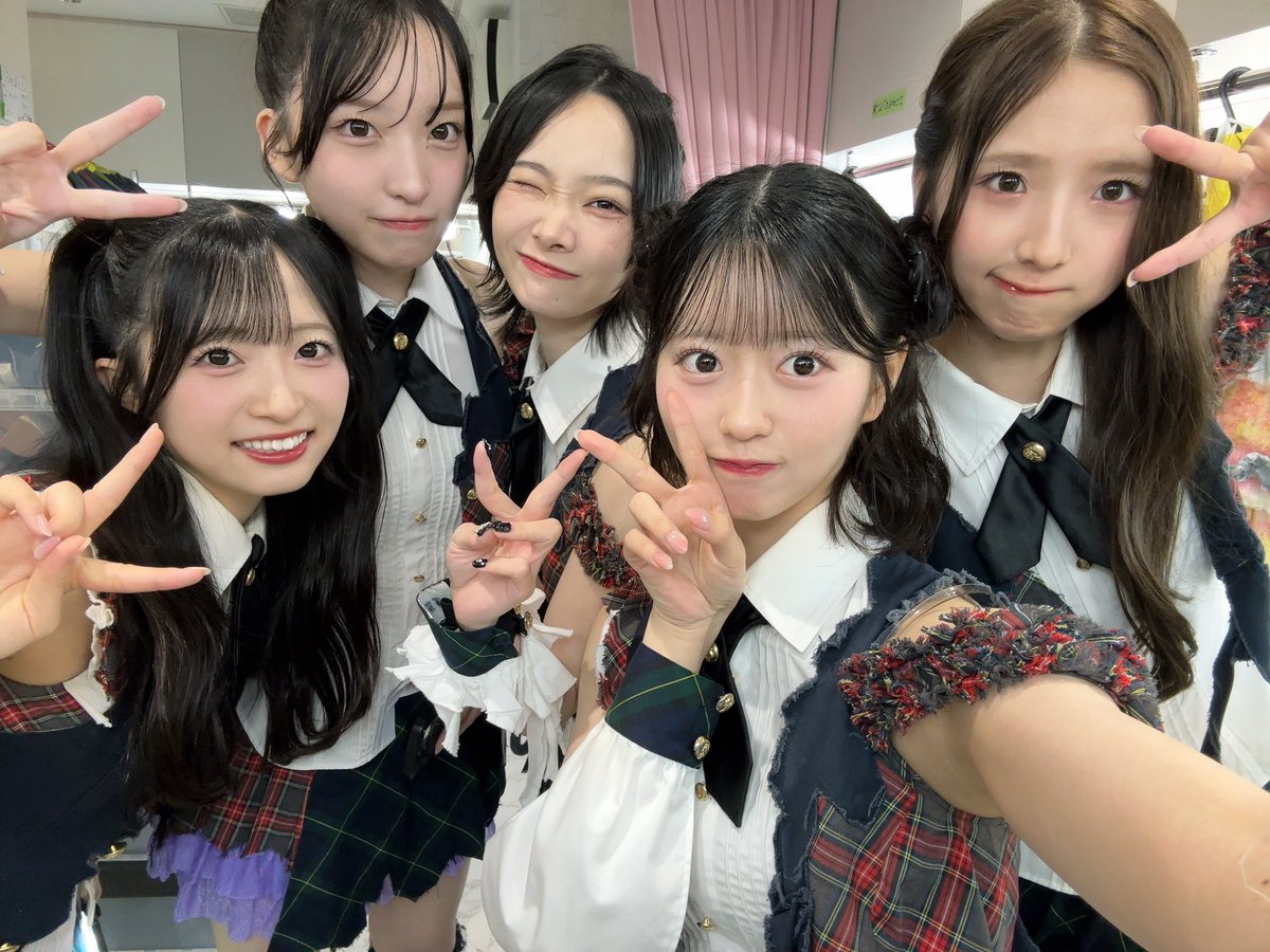 azuki_yagi0322's tweet photo. RESET公演
ありがとうございました！　　

同期も多くて嬉しかったですし、
なにより沢山盛り上げてくださって最初から最後までずーと楽しかったです！✨

ハートの日にハートちゃんのペンライトがいっぱいいてニコニコでした🩷💛 https://t.co/cwpYxDp6Fo