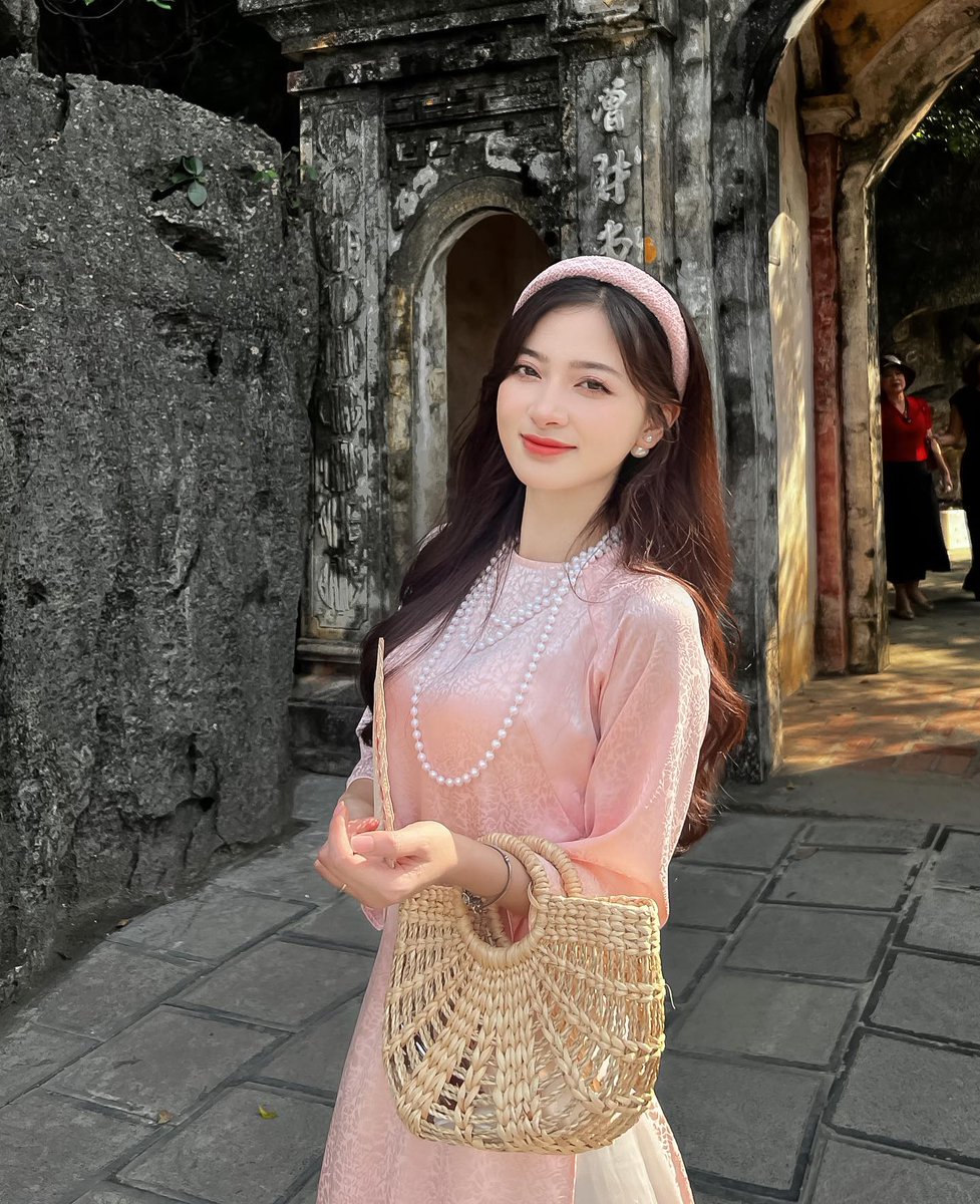 claudsonantonio's tweet photo. Hey there! 🌞 Just wanted to say, your smile can brighten someone’s day—wear it proudly. 🌸
YMYI https://t.co/PhHz87e2el