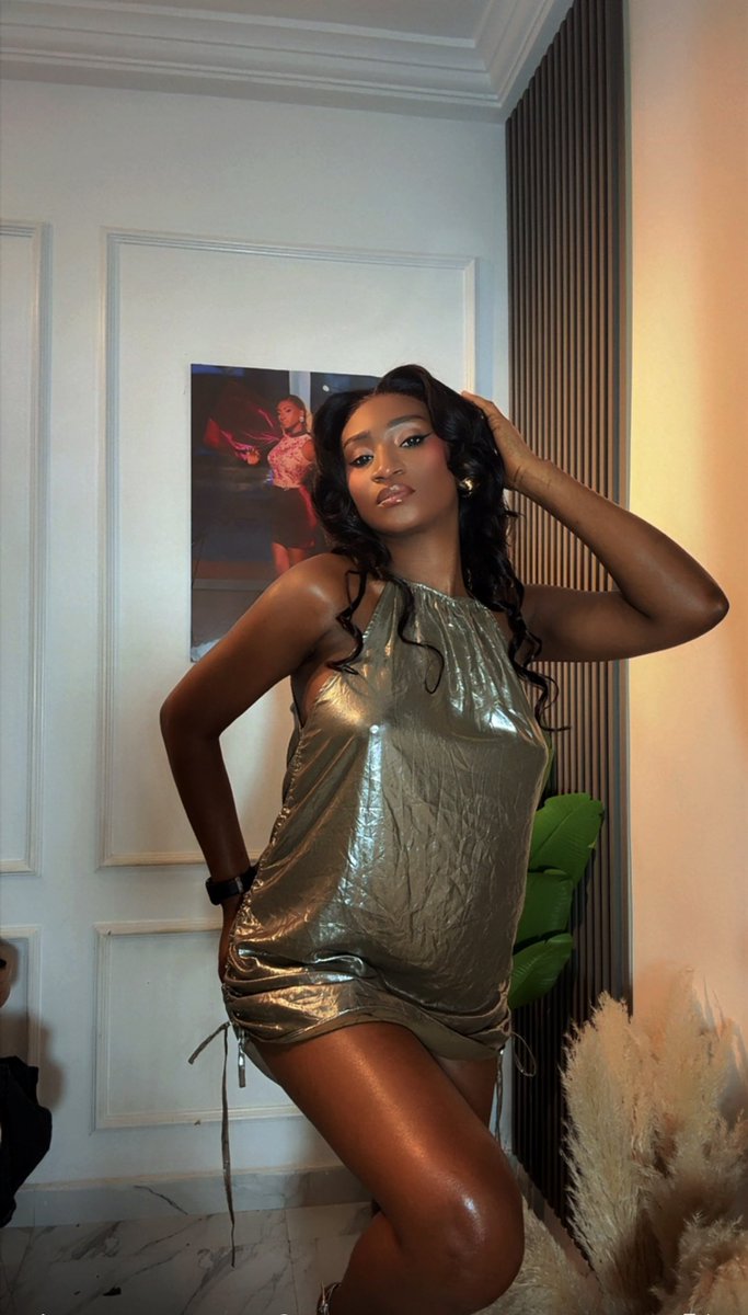 _officialtessy's tweet photo. So my friend invited me to the club, and as a first-timer, I started stressing about what to wear. 😂Then I said, “You know what? Let me just pretend I’m going for a date night.” Problem solved. 😌I quickly called @EfyaLordina because, by the way, this girl sells BEAUTIFUL dresses! She sent me a few options, I picked one that looked like it could survive a night out, got my makeup done, dressed up and rushed out. Fast forward… we get to the club and I’m looking around like 👀.First of all, where are all these young boys coming from??? 😭😭 I kept asking myself, “How old are these people?” Because some of them looked like they still had homework due Monday. 😂But one thing about the club? You will struggle to find an ugly man. Everybody came looking like they had somewhere VERY important to be. 😂Anyway, I actually had so much fun! Good music, good vibes, and I thoroughly enjoyed myself.
Now the big question: Would I go clubbing again?
Absolutely. 😂
Give me another invitation and watch me suddenly have a “date night” outfit ready. 😌🥂