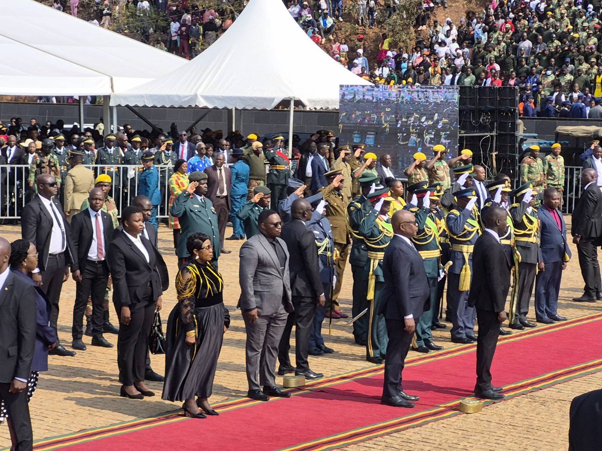 NoeMusah's tweet photo. The President has arrived. 🇿🇼 President Emmerson D. Mnangagwa joins thousands of Zimbabweans at the National Heroes Acre to honour the enduring legacy of our heroes and heroines. #LestWeForget https://t.co/M1V4ES5Phl