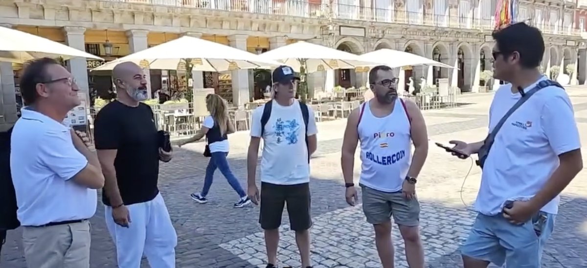 rollercoin_com's tweet photo. FROM START TO FINISH, MADRID KEPT @PieroMinarGanar ON HIS TOES. 🇪🇸🔥

We also threw in a few challenges during RollerRadio, unlocking some special promocodes along the way.

And the best part?

More meetups are coming... bringing more challenges, more fun, more madness, more perreooooo, and, of course, more promocodes! 🚀