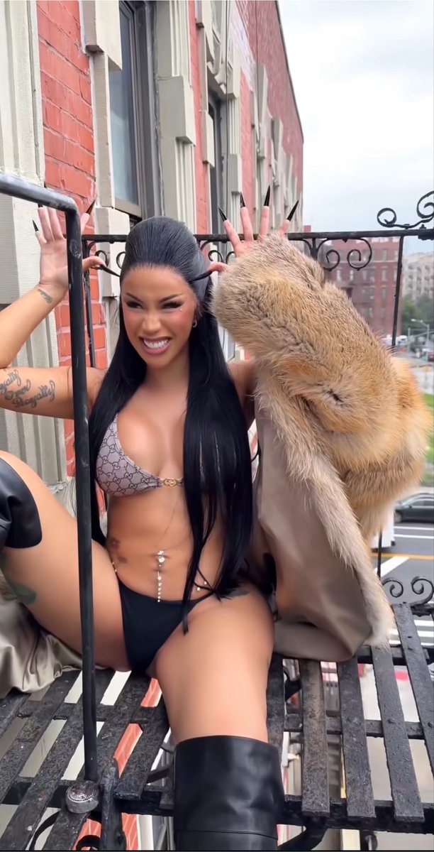 RiammmBardi's tweet photo. Let me post my lil' pic, I'm like "Ah, ha" 

Stream and buy #AHHA BY # #CARDIB NOW ‼️ https://t.co/7ef9gFCiQs