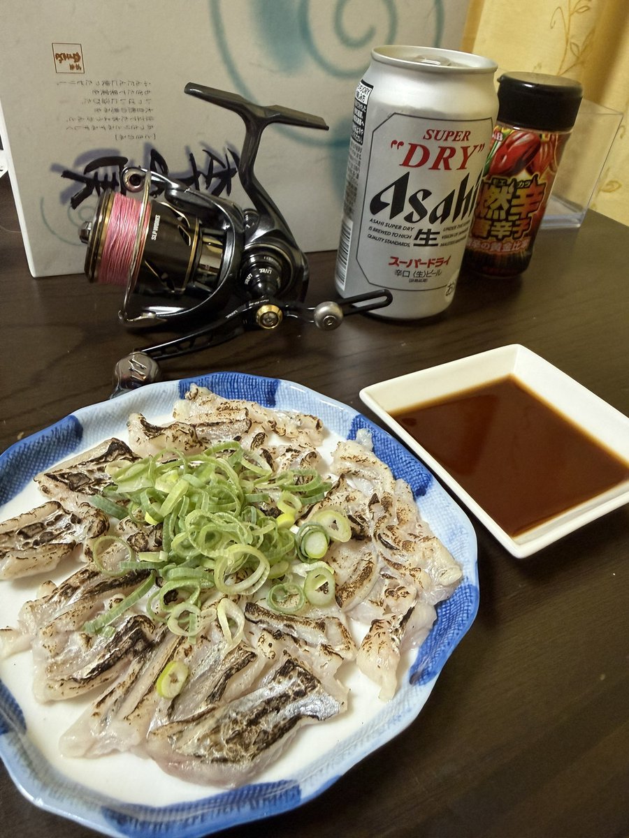 EriKk0510's tweet photo. 用があって徳島行ったけん夕まずめだけ太刀魚！
この釣りやっぱ楽しすぎる！
んで炙りがうますぎる👍 https://t.co/UyYjXUgnAD