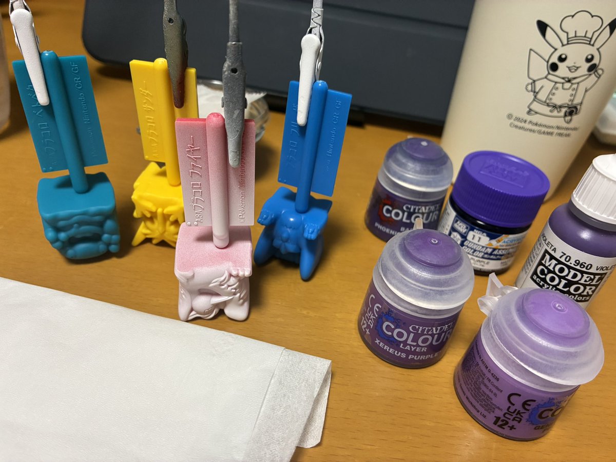 arioario3's tweet photo. ついに三鳥のプラコロが手に入ったので塗装していこ〜！
...
まずは簡単そうなベトベターからでっ

#プラコロ https://t.co/jOv3CSj8NK