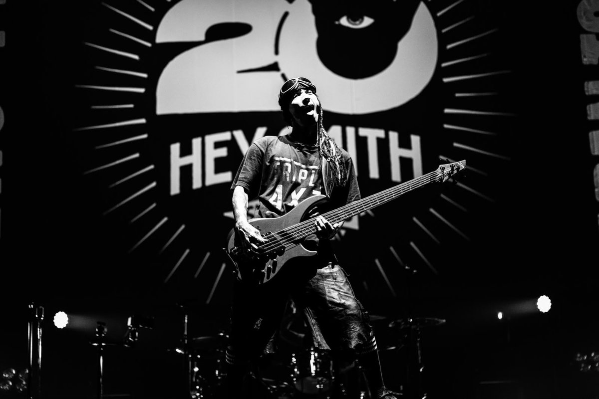 coldrain_jp's tweet photo. coldrain at HEY-SMITH "ALL OVER JAPAN TOUR" at 東京ガーデンシアター

1. EX-HUMANITY
2. THE REVELATION 
3. FINAL DESTINATION 
4. COUNTERFEITS &amp; LIES
5. FIRE IN THE SKY
6. GIVEN UP ON YOU
7. INSIDE OF ME
8. F.T.T.T

🎧https://t.co/FSJEDrsi7K

📷 by @_SHOT_ROW_ https://t.co/mrGvx1vH1H