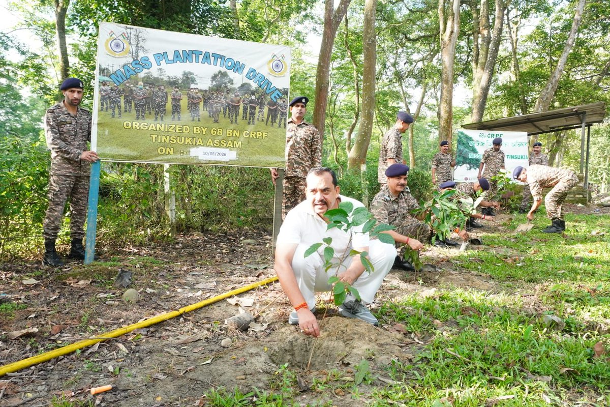 CRPF68BNTSK's tweet photo. ЁЯМ▒ A Tree Plantation Drive was organised today in the vicinity of Unit HQ Camp, reaffirming our commitment to environmental conservation and fostering a greener, healthier future.
#TreePlantation #GreenInitiative #EnvironmentConservation #CRPF https://t.co/wZYVRcCGUT