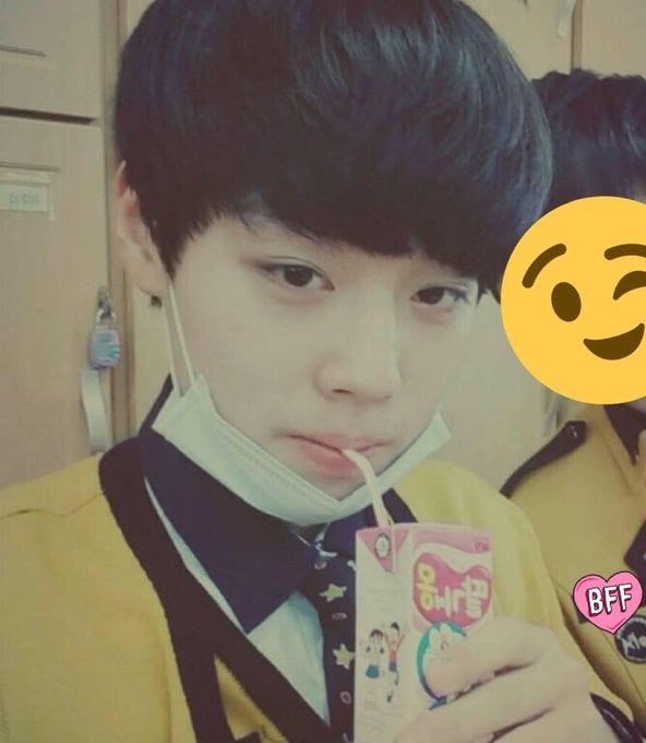 hoogoni88's tweet photo. 고딩훈디 지금보다 눈꼬리 올라가있어서 
날티 느껴지는거 개조흠…
가만히 있음 말걸기 힘들게 생긴게 https://t.co/DrR6hiJlEc