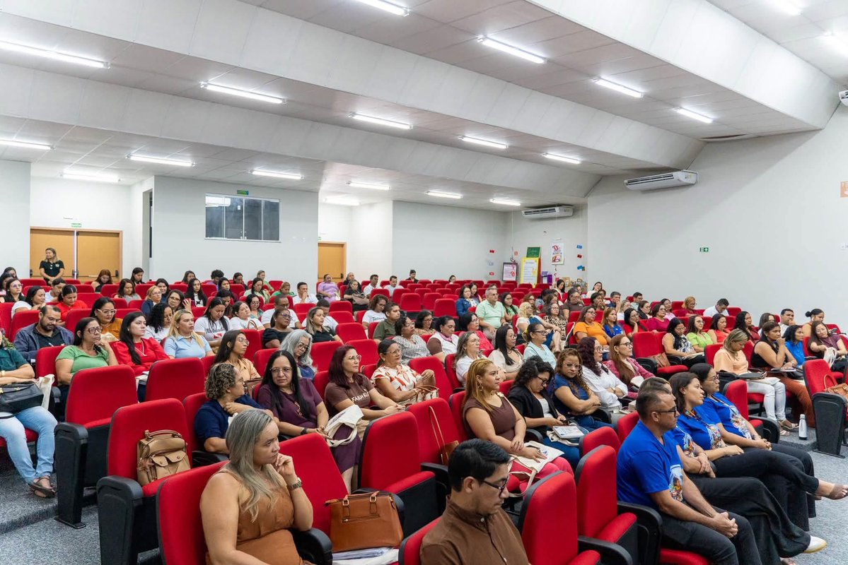 PrefBarcarena's tweet photo. A Prefeitura de Barcarena, por meio da Secretaria Municipal de Educação (Semed), realizou, na semana passada, o I Seminário Presencial de Compartilhamento de Boas Práticas de Alfabetização, em parceria com a DRE Abaetetuba. https://t.co/XXwlPYerc2